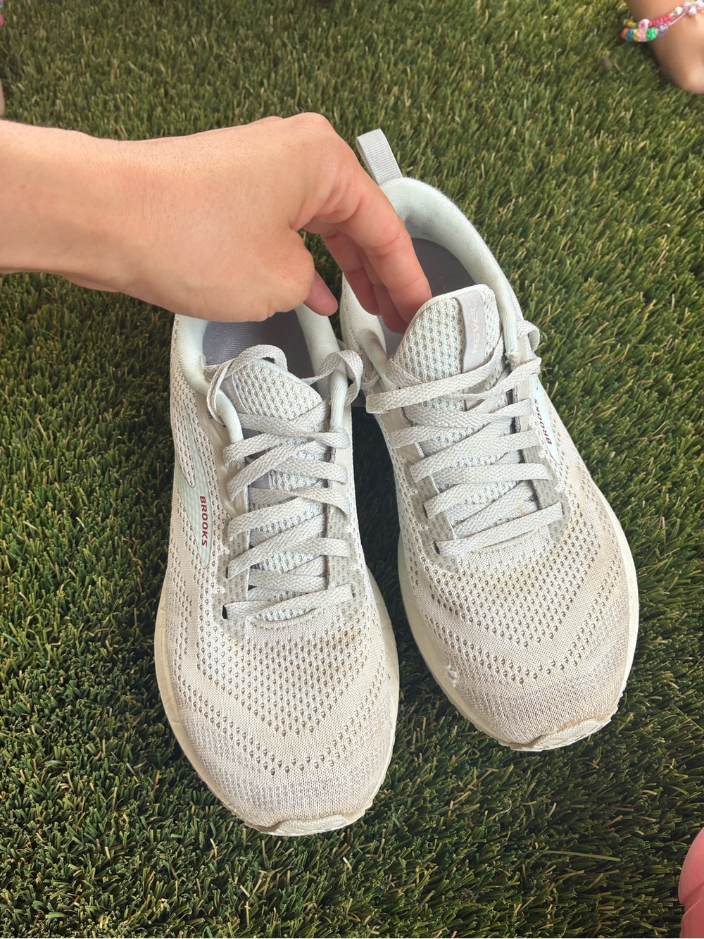 Brooks Women's Running Sneakers - Light Gray